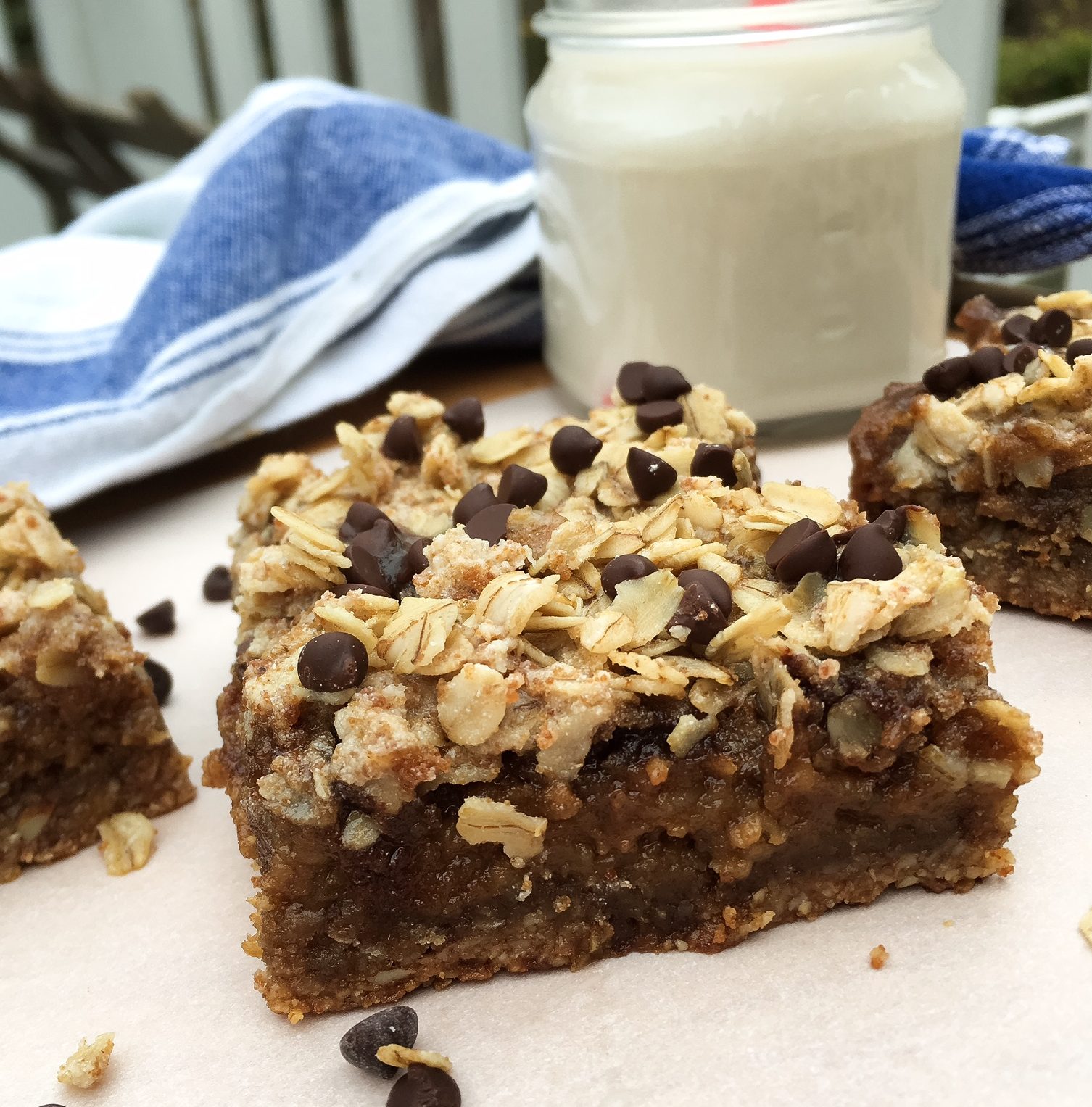 Almond Espresso Oat Bars Ellen Whitney