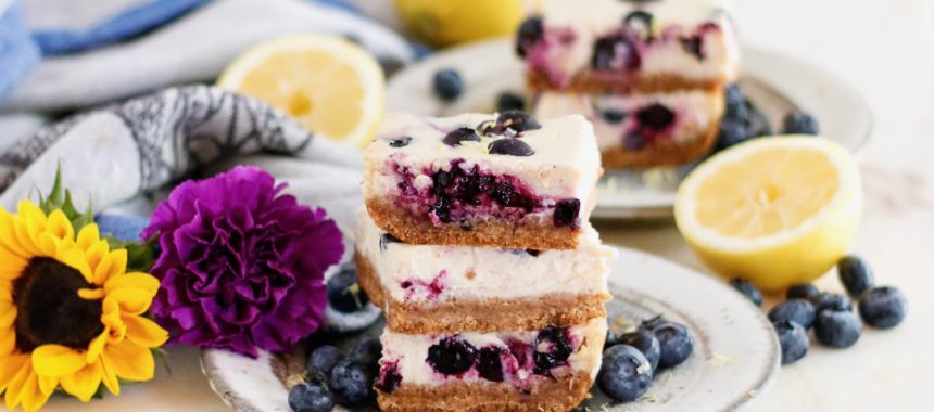 Blueberry Lemon Cheesecake Bars {vegan}