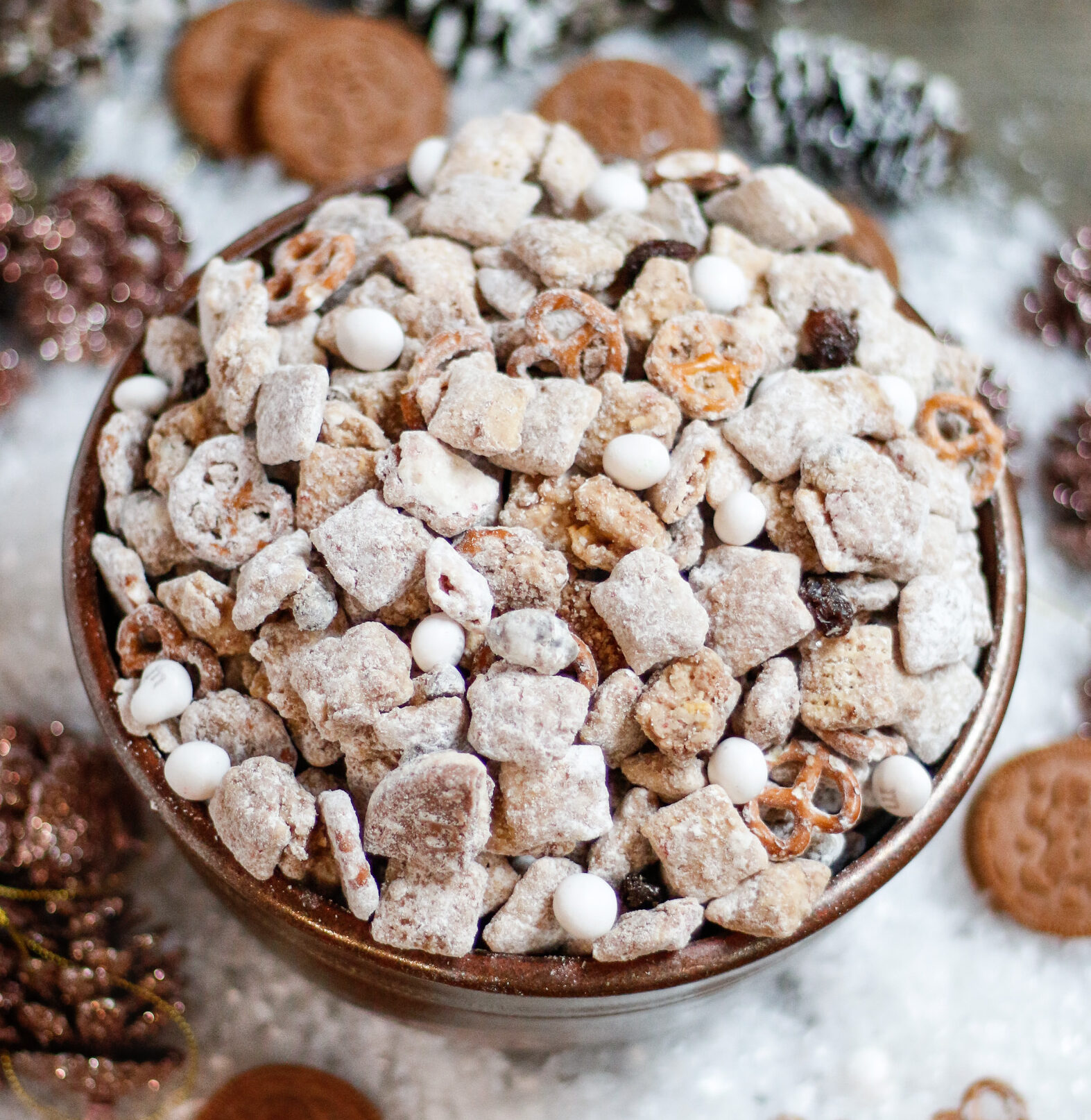 gingerbread puppy chow, puppy chow, christmas puppy chow, cookie butter puppy chow, oreo puppy chow, gingerbread oreo puppy chow